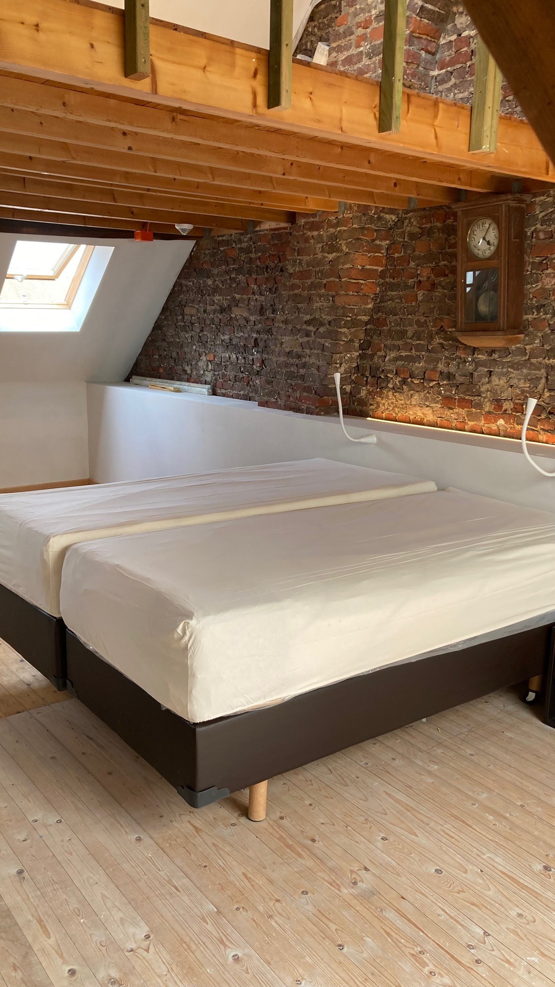 10 slaapkamer onder het dak.